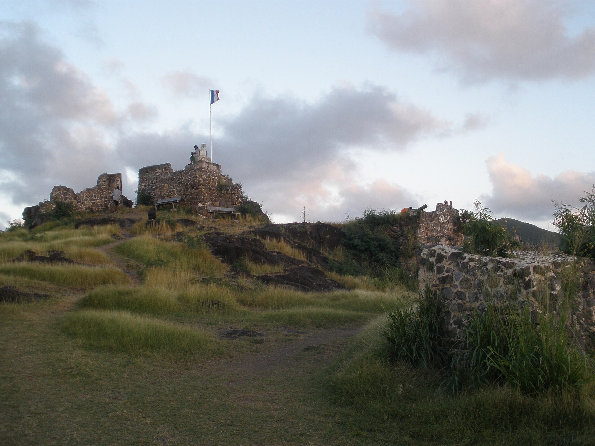 Fort Louis et le littoral de Saint-Martin